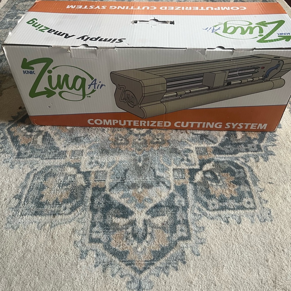 New in BOX …KNK Zing Air Computerized Cutting System